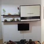 Bella Vista Apartment *